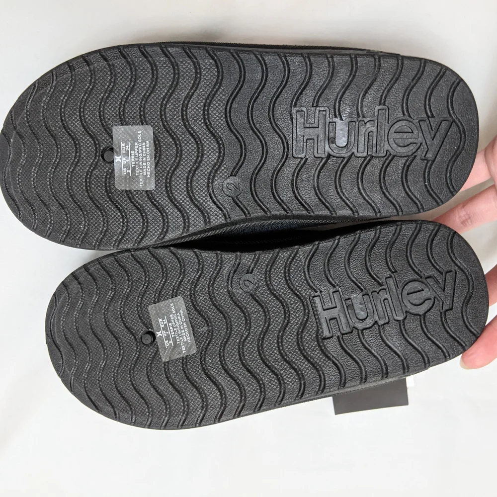 NWT Hurley Unisex Kids Charcoal Slip-On Slippers Size 2